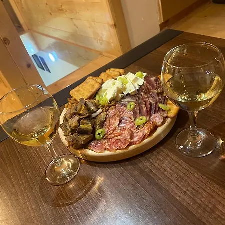 Vikendica Planinska Kuca Lunjo & Vuk *