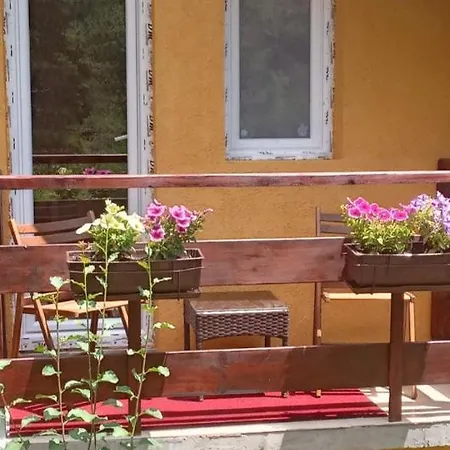 Planinska Kuca Lunjo & Vuk * Zlatibor