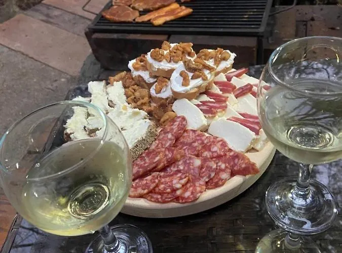 Planinska Kuca Lunjo & Vuk *