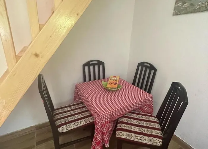 Planinska Kuca Lunjo & Vuk 펜션 즐라티보