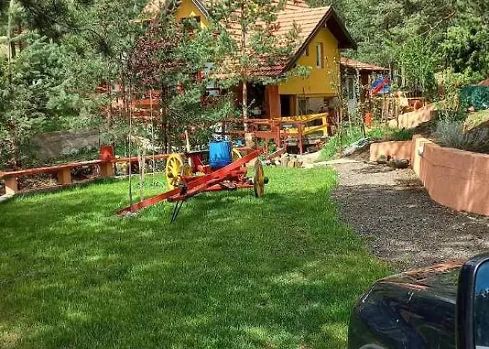 Planinska Kuca Lunjo & Vuk 펜션 *